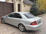 Mercedes-Benz C 240 2002 года за 2 800 000 тг. в Алматы