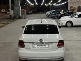 Volkswagen Polo 2015 года за 3 550 000 тг. в Атырау – фото 3