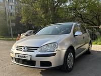 Volkswagen Golf 2005 годаүшін3 650 000 тг. в Алматы