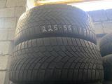 Шины Bridgestone Germany 225/55/17, 2шт за 40 000 тг. в Шымкент