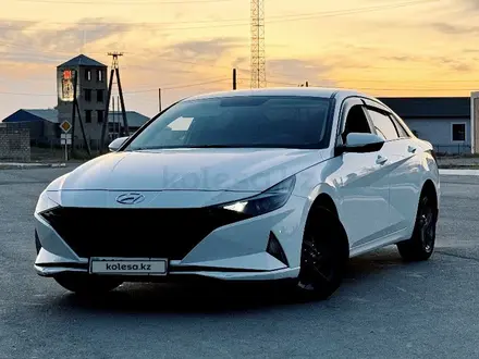 Hyundai Elantra 2021 года за 8 700 000 тг. в Атырау