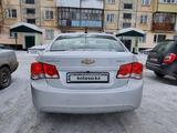 Chevrolet Cruze 2011 года за 4 100 000 тг. в Петропавловск – фото 4