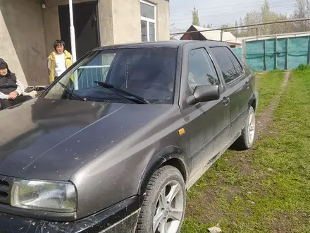 Volkswagen Vento 1993 года за 1 000 000 тг. в Шымкент