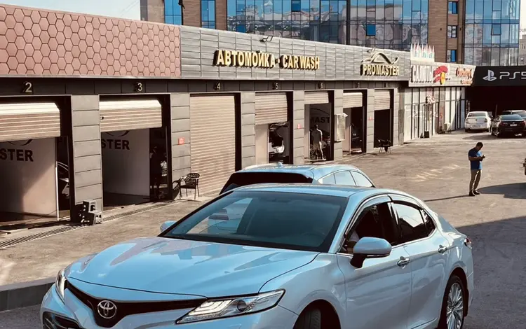 Toyota Camry 2018 годаүшін13 500 000 тг. в Шымкент