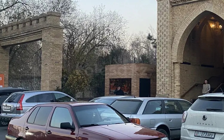 Volkswagen Vento 1993 года за 1 550 000 тг. в Тараз