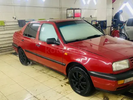 Volkswagen Vento 1993 года за 1 300 000 тг. в Тараз – фото 16