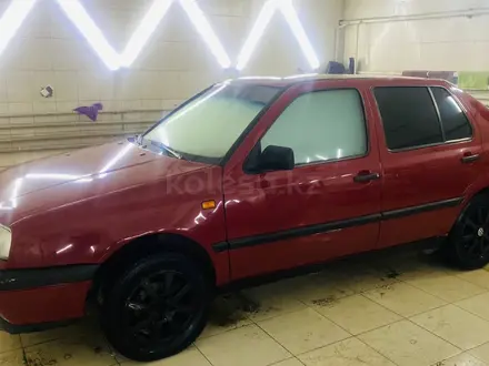 Volkswagen Vento 1993 года за 1 300 000 тг. в Тараз – фото 20