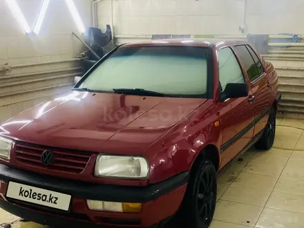 Volkswagen Vento 1993 года за 1 300 000 тг. в Тараз – фото 19