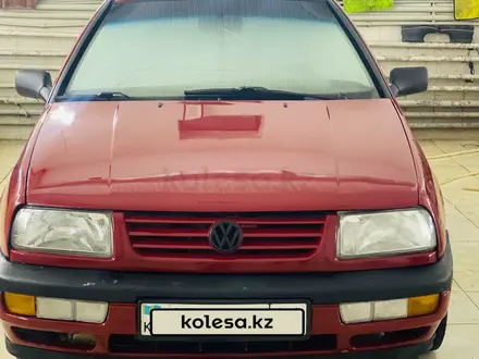 Volkswagen Vento 1993 года за 1 300 000 тг. в Тараз – фото 24