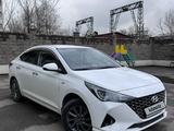 Hyundai Accent 2022 годаүшін8 390 000 тг. в Алматы – фото 3