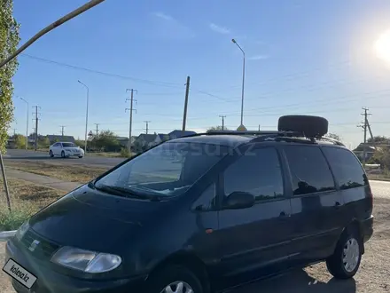 SEAT Alhambra 1997 года за 2 200 000 тг. в Уральск