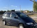 SEAT Alhambra 1997 года за 2 200 000 тг. в Уральск – фото 3