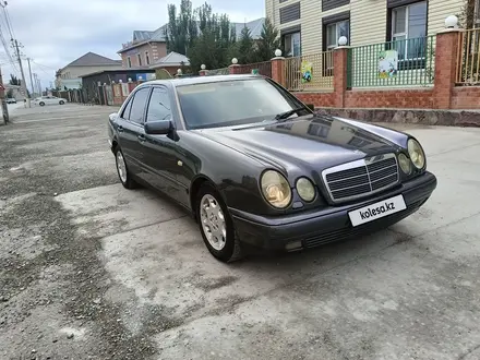 Mercedes-Benz E 320 1997 годаүшін3 200 000 тг. в Кызылорда – фото 6