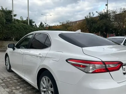 Toyota Camry 2020 года за 12 500 000 тг. в Актау – фото 6