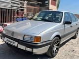 Volkswagen Passat 1988 годаүшін1 500 000 тг. в Туркестан