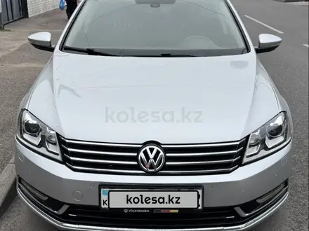 Volkswagen Passat 2011 года за 4 300 000 тг. в Алматы – фото 3