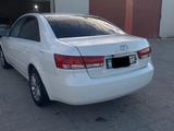 Hyundai Sonata 2006 годаfor4 000 000 тг. в Жанаозен – фото 3