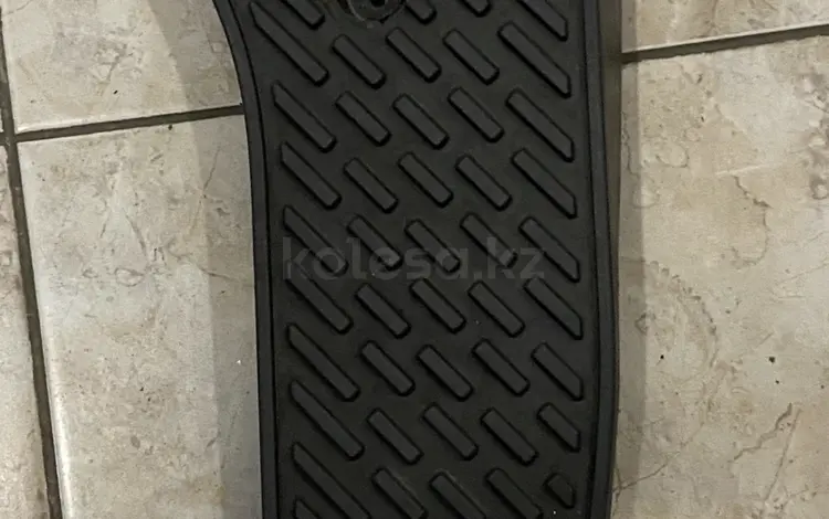 Порог салона на второй ряд за 10 000 тг. в Алматы