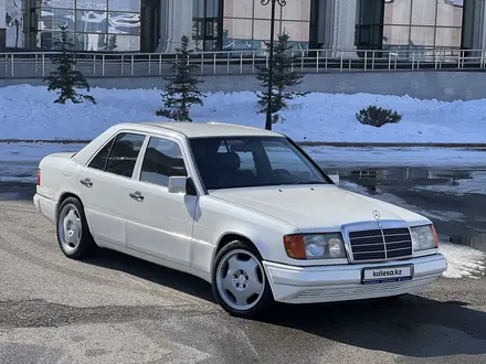 Mercedes-Benz E 320 1993 года за 3 200 000 тг. в Алматы – фото 8