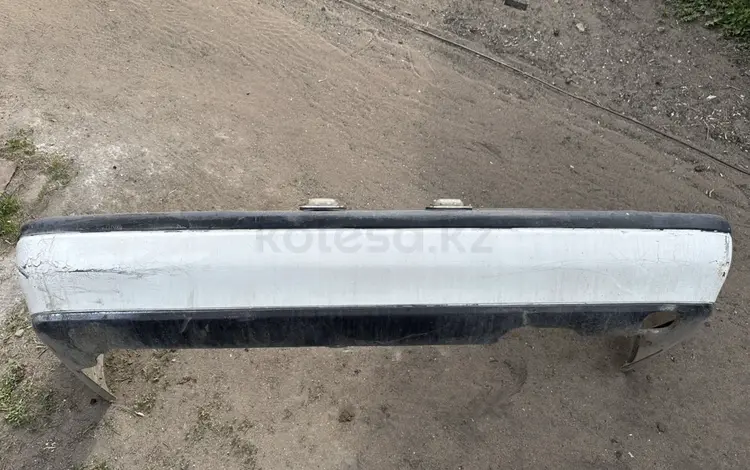 Задний бампер Nissan Primera P10 хэтчбек за 15 000 тг. в Караганда