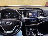 Toyota Highlander 2014 годаүшін10 500 000 тг. в Атырау – фото 3