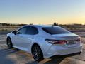 Toyota Camry 2023 года за 15 700 000 тг. в Алматы – фото 21