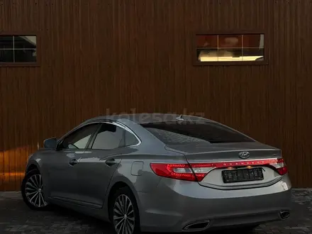 Hyundai Grandeur 2014 года за 8 700 000 тг. в Алматы – фото 4