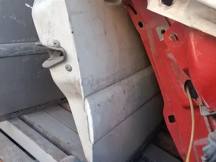 Дверь правая передняя задняя за 15 000 тг. в Алматы – фото 3