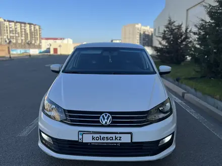 Volkswagen Polo 2017 года за 6 290 000 тг. в Атырау