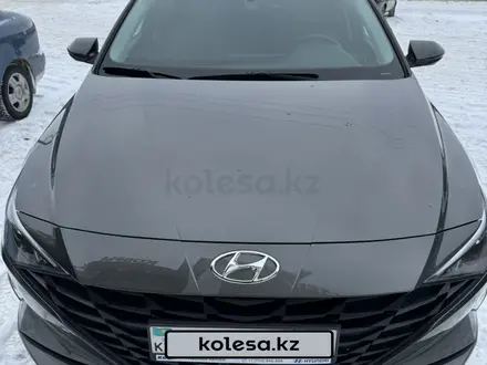 Hyundai Elantra 2023 года за 9 500 000 тг. в Актобе – фото 2