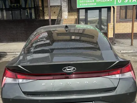 Hyundai Elantra 2023 года за 9 500 000 тг. в Актобе – фото 15