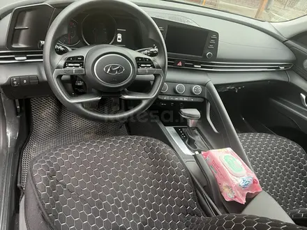 Hyundai Elantra 2023 года за 9 500 000 тг. в Актобе – фото 4