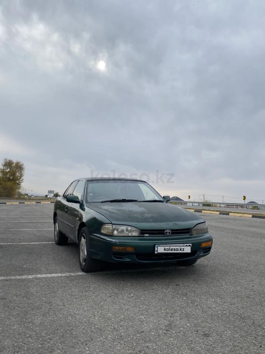 Toyota Camry 1993 г.