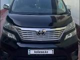 Toyota Vellfire 2010 годаfor11 200 000 тг. в Шымкент