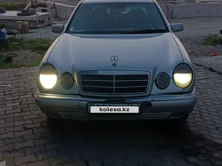 Mercedes-Benz E 280 1996 года за 2 400 000 тг. в Астана – фото 13