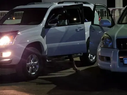 Toyota Land Cruiser Prado 2009 года за 13 000 000 тг. в Актау – фото 2