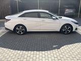 Hyundai Elantra 2020 года за 8 500 000 тг. в Актобе – фото 4
