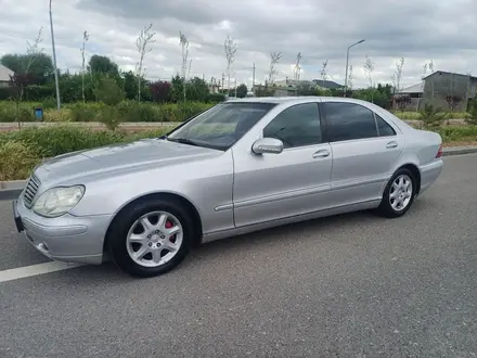 Mercedes-Benz S 500 1999 года за 3 800 000 тг. в Шымкент – фото 2