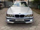 BMW 528 1999 года за 3 800 000 тг. в Алматы