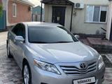 Toyota Camry 2009 года за 6 700 000 тг. в Атырау