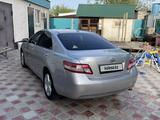 Toyota Camry 2009 года за 6 700 000 тг. в Атырау – фото 4