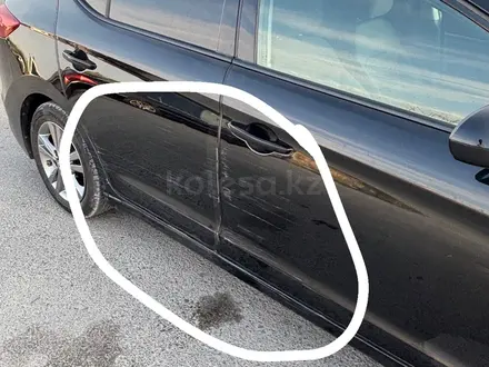 Hyundai Elantra 2017 года за 4 200 000 тг. в Актау – фото 2