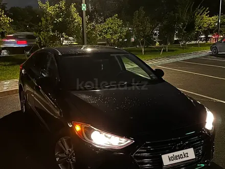 Hyundai Elantra 2017 года за 4 200 000 тг. в Актау