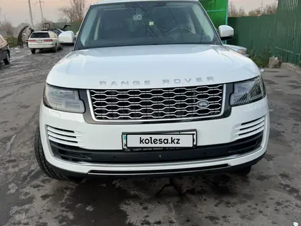 Land Rover Range Rover 2018 года за 42 500 000 тг. в Алматы – фото 2