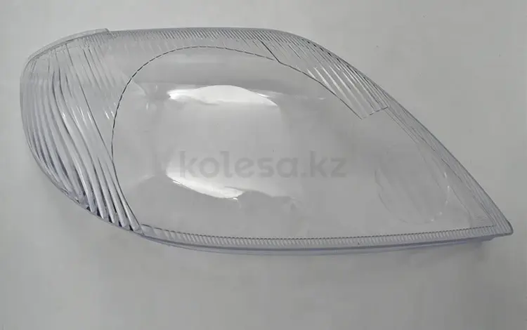 Стёкла на ФАРЫ передние Toyota Corolla (2001 — 2003 Г. В.) за 16 100 тг. в Алматы