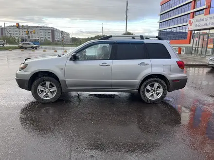 Mitsubishi Outlander 2004 года за 3 600 000 тг. в Петропавловск – фото 2