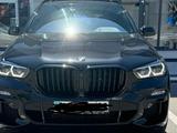BMW X5 2021 года за 48 500 000 тг. в Алматы – фото 2