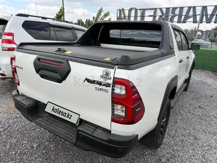 Toyota Hilux 2022 года за 25 000 000 тг. в Актобе – фото 2
