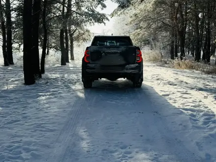 Toyota Hilux 2024 года за 31 500 000 тг. в Караганда – фото 3