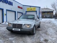 Mercedes-Benz E 220 1994 года за 1 800 000 тг. в Астана